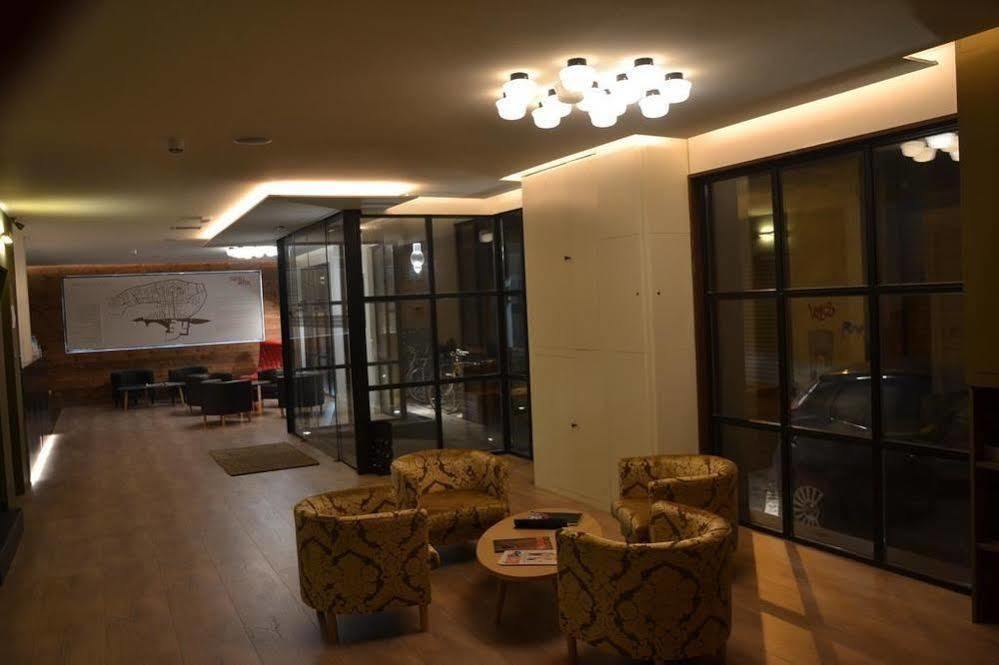 Gatell Hotel ヴィラノヴァ・イ・ラ・ジェルトル エクステリア 写真